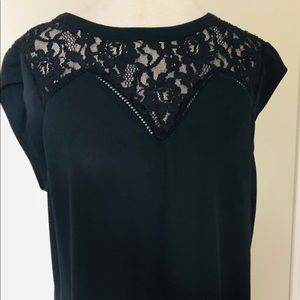 Vince Camuto lace top